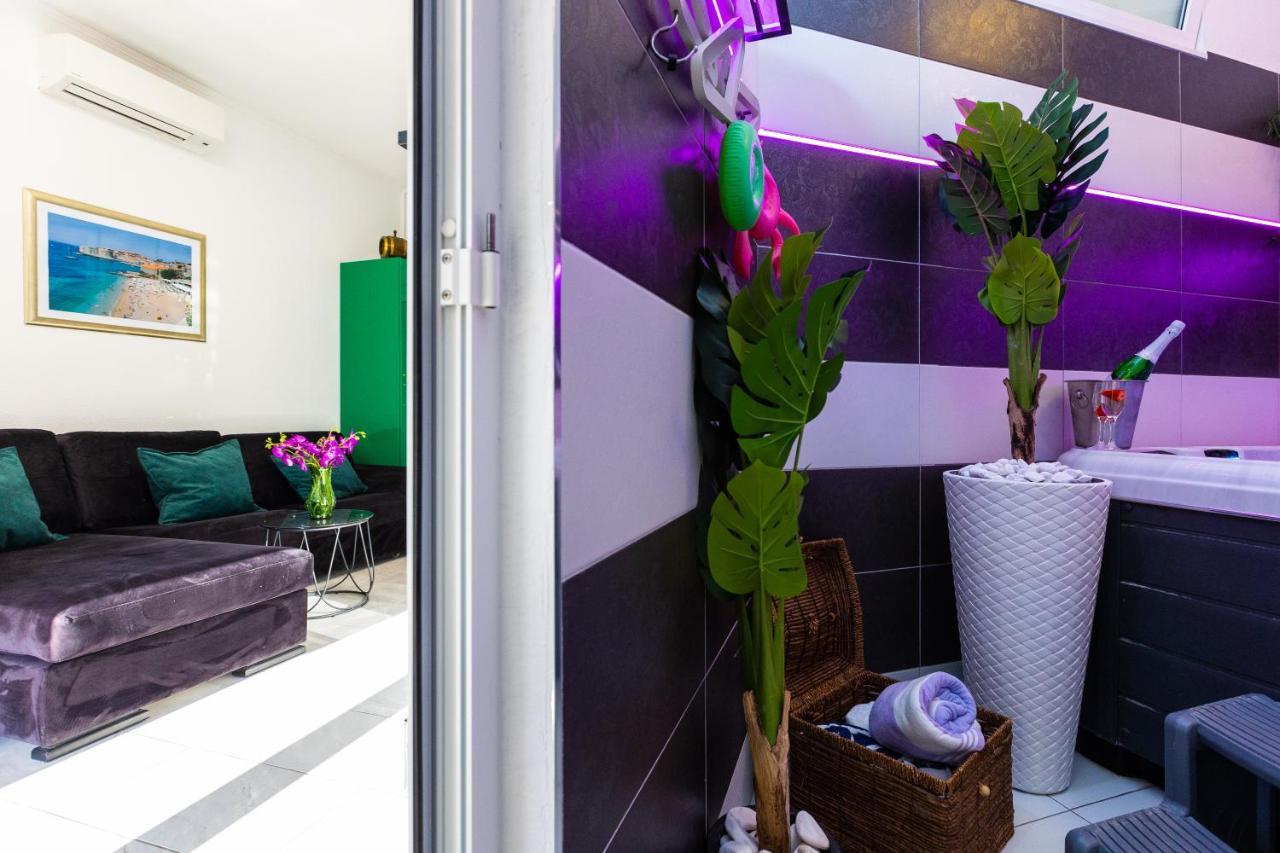 Apartment By The Way Hot Tub And Free Parking Dubrovnik Bagian luar foto