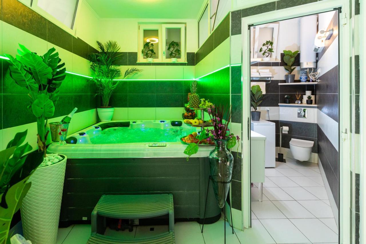 Apartment By The Way Hot Tub And Free Parking Dubrovnik Bagian luar foto