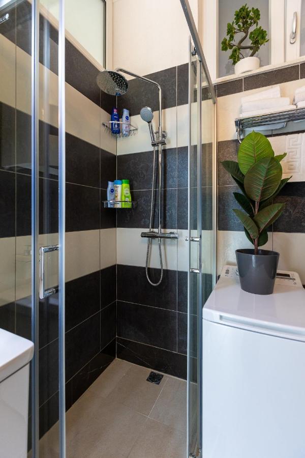 Apartment By The Way Hot Tub And Free Parking Dubrovnik Bagian luar foto