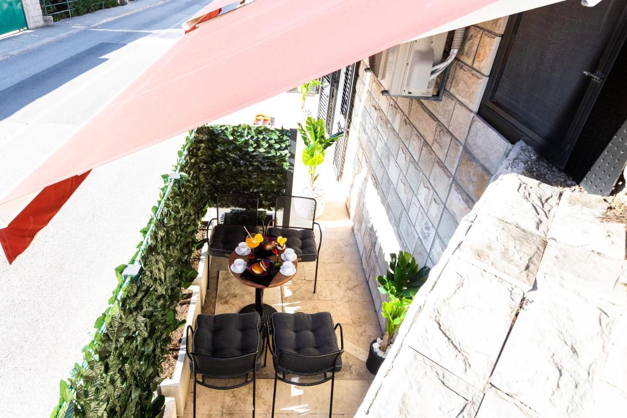 Apartment By The Way Hot Tub And Free Parking Dubrovnik Bagian luar foto